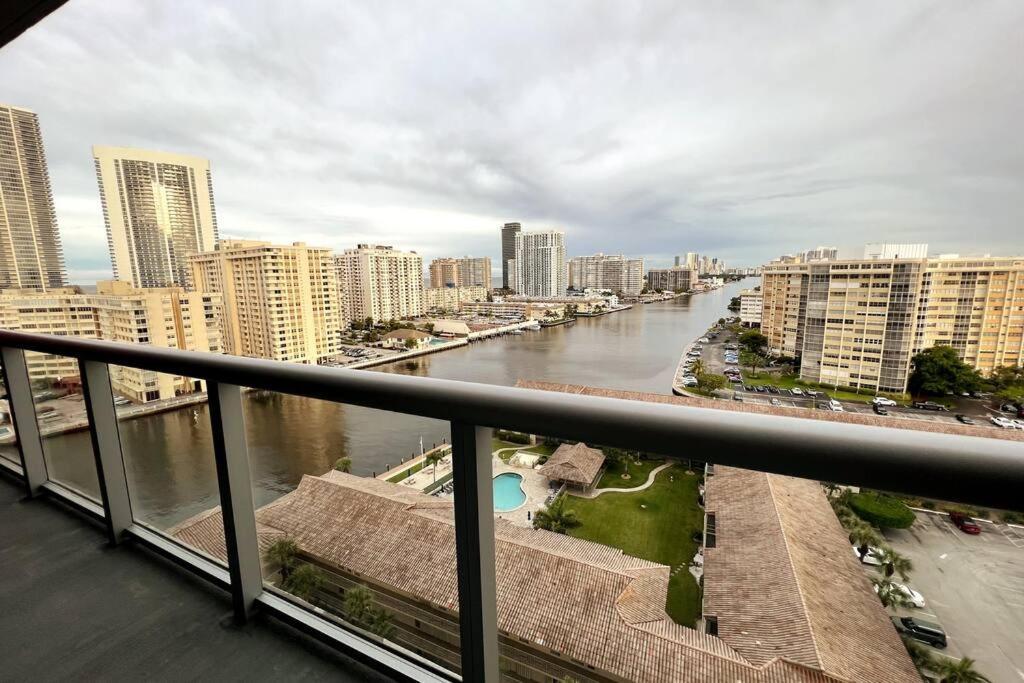 Beachwalk 1B 1B Incredible View Apartment 14 A Hallandale Beach Exterior foto